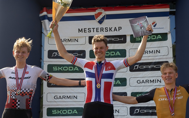 Erik Hægstad gikk til topps i menn elite, foran Mads Tubaas Glende og Knut Røhme. Foto: Ingrid B: Helljesen