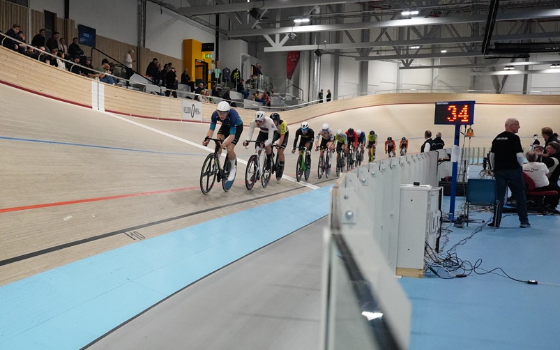 Karsten Larsen Feldmann – her først i menn seniorfeltet – ble mestvinnende blant menn senior. Foto: Knut Nes