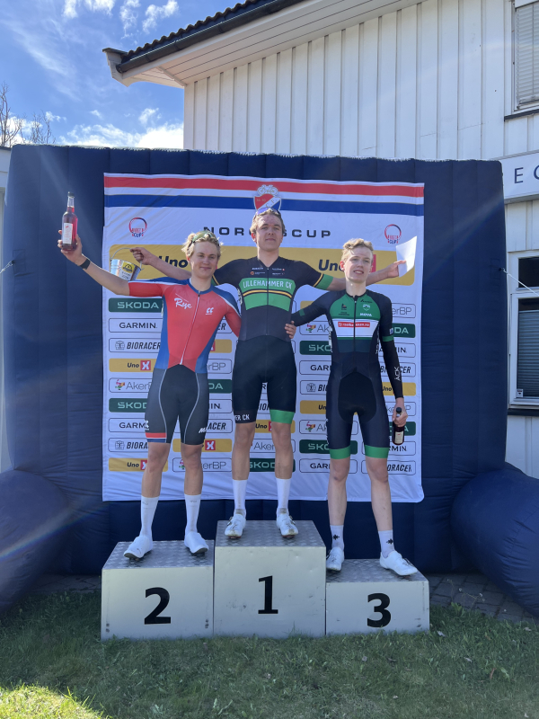 Gylne Gutuer, M-junior