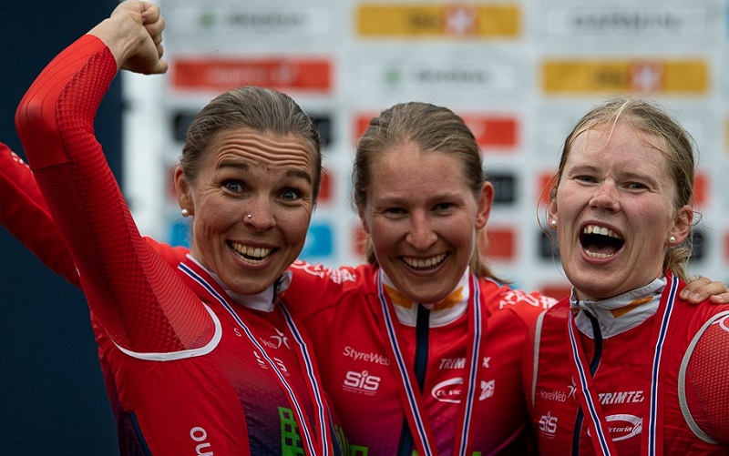 Årets lagtempomestere 2020 - Monica, Merete og Mirijam! Foto: Kjetil Birkedal Pedersen