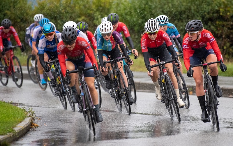 Damer Elite in action i 2020. Foto: Kjetil Birkedal Pedersen